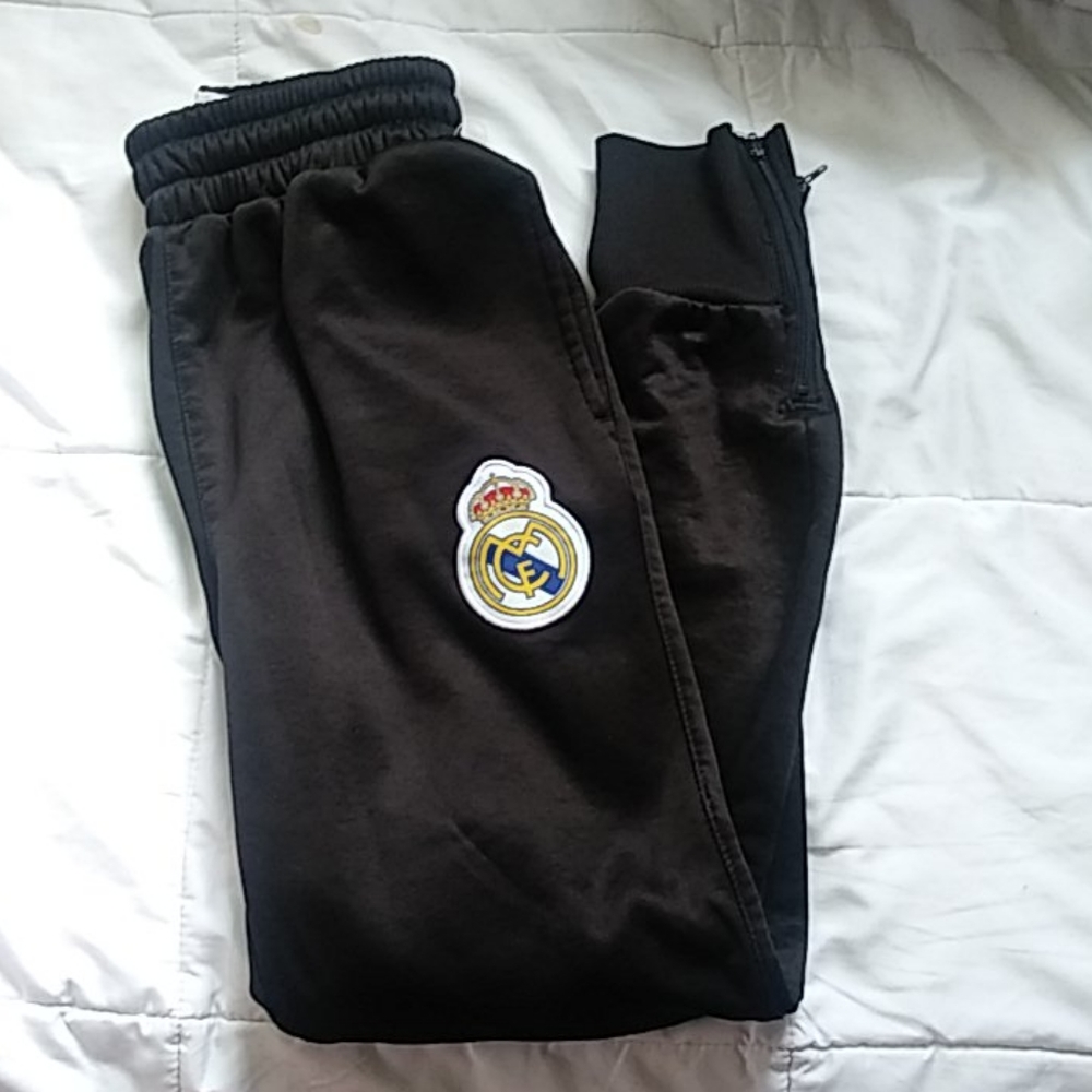 Black soccer sweatpants